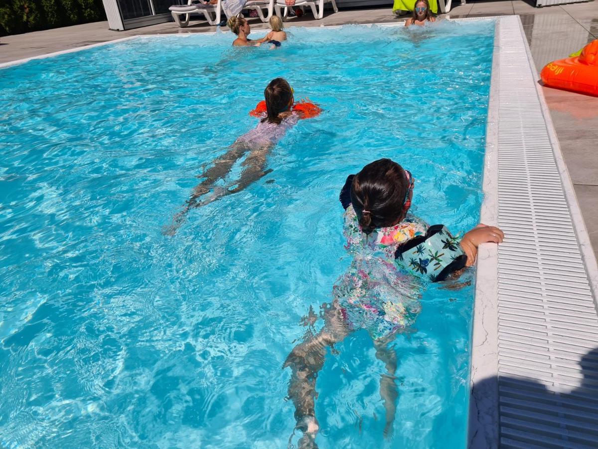 מלון סרבינובו Osrodek Sea Star Premium מראה חיצוני תמונה